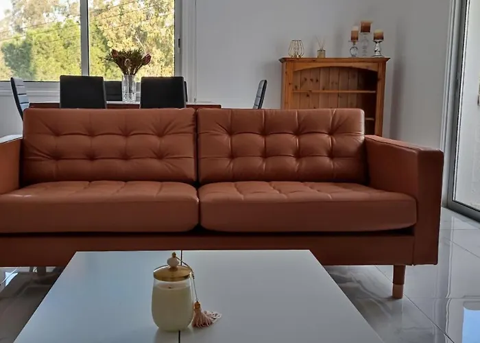 Ellas Modern Duplex Center Apartment