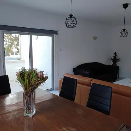 Ellas Modern Duplex Center 아파트 *